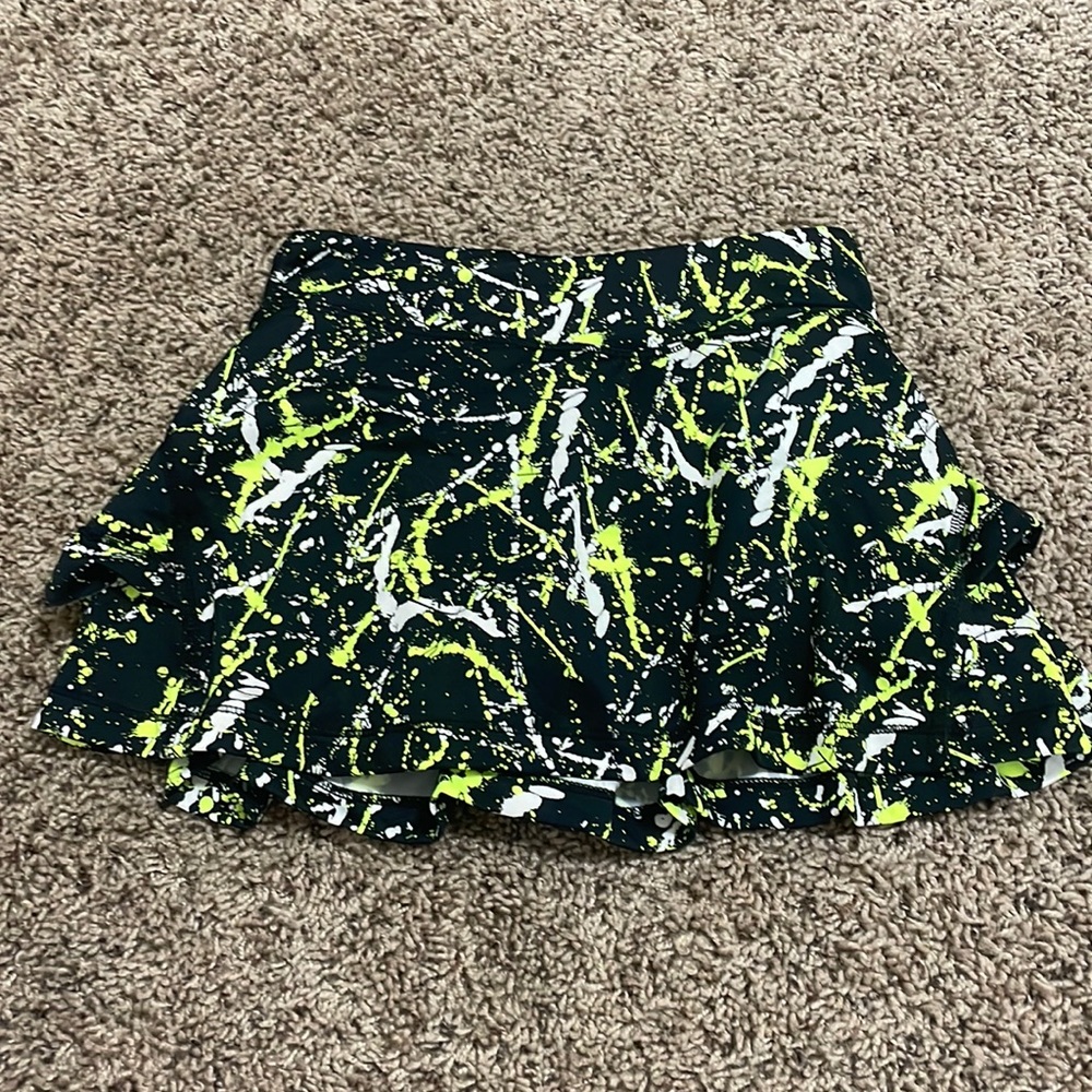 Size small and VERY nice material!!